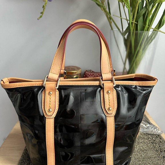Bally pristine black patent and tan leather zip top handbag tote bag - Picture 3 of 14